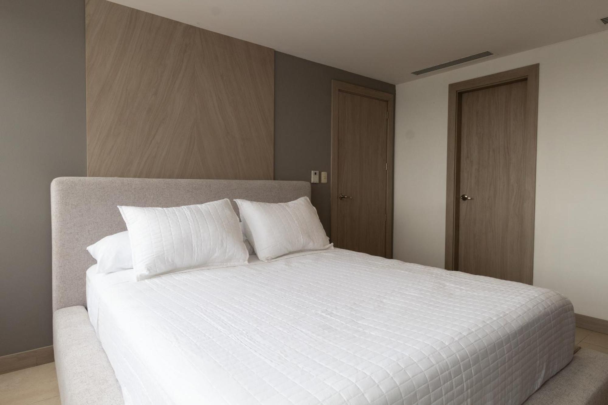 Puerto Santa Ana Luxury Suites Guayaquil Bagian luar foto